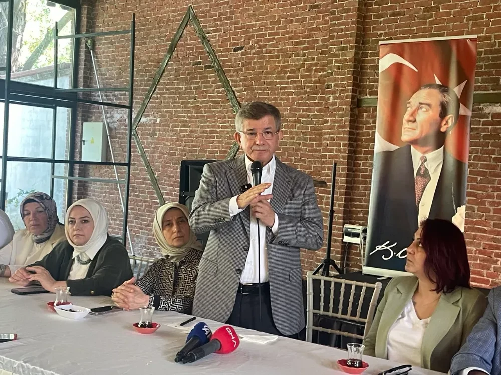 Davutoğlu: “Selimiye Camii, Mescid-i Aksa’nın Devamıdır”