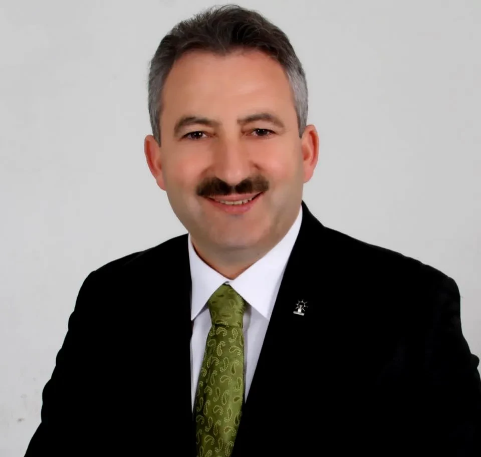 İZZET GÜNDOĞAR